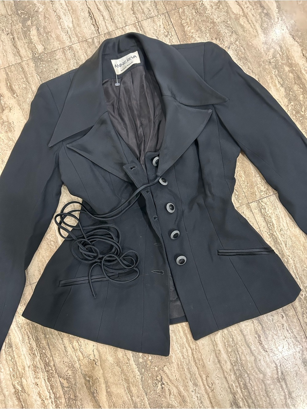 Neiman Marcus Black Tailored Lace-Cinch Blazer - Picture 2 of 6